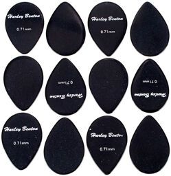 Small Tear Drop Pick Set 0,71
