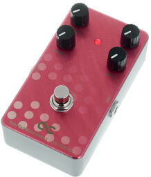 Dyna Red Distortion 4K NG