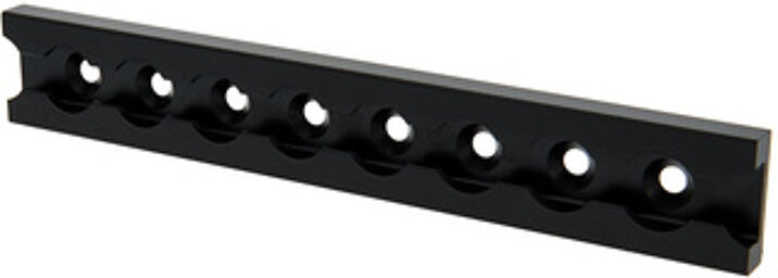 5721 Cargo Restraint Track blk