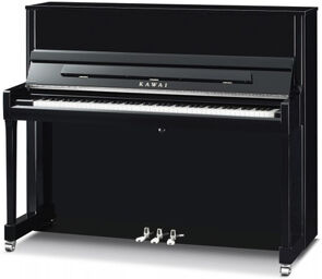 K-300 E/P SL Piano Noir poli avec garniture chromée
