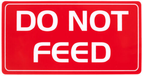 Tourlabel Do Not Feed Rouge