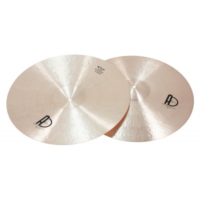 Cymbales Frappées 20