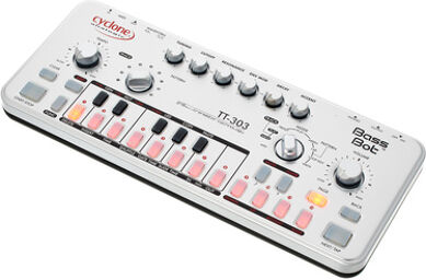 TT-303 Bass Bot V2