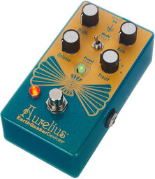 Aurelius Tri-Voice Chorus